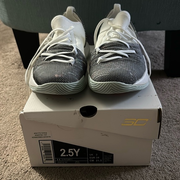 NWT Under Armour PS Curry 5 shoes - Picture 1 of 4